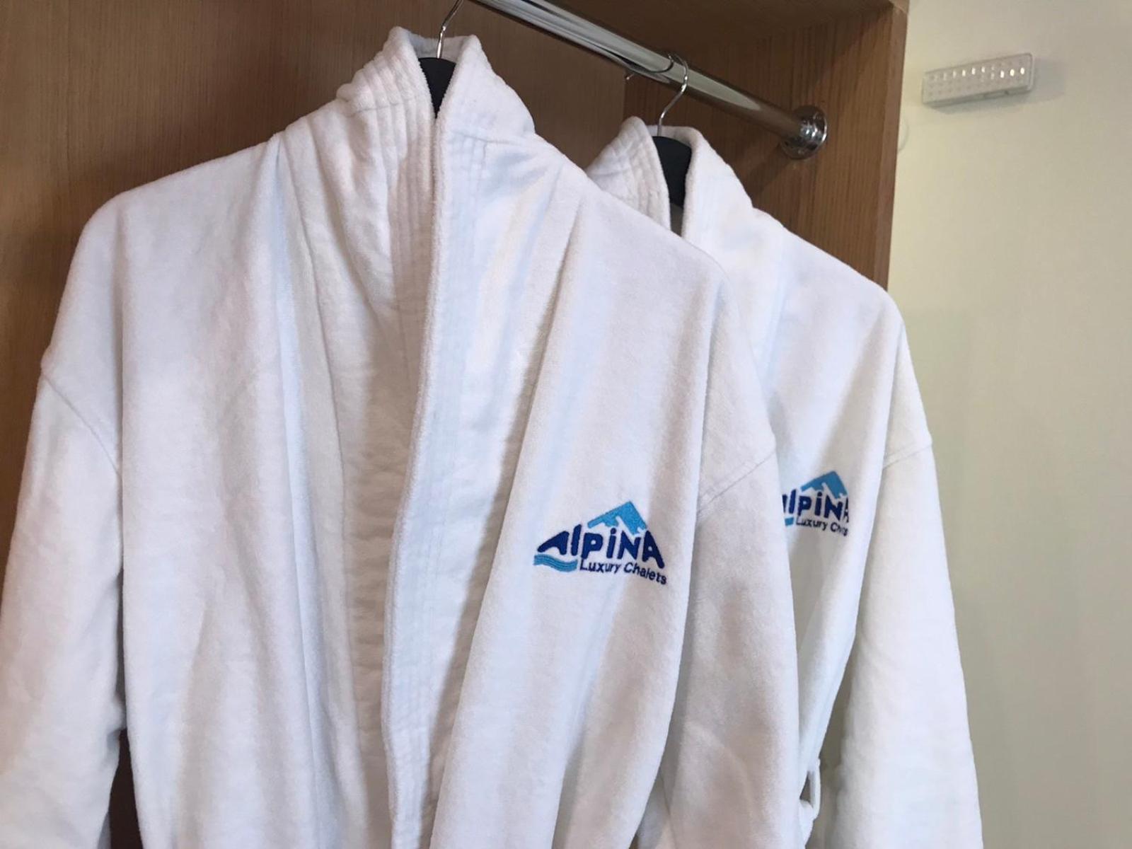 Alpina Luxury Chalets Banya  Bagian luar foto