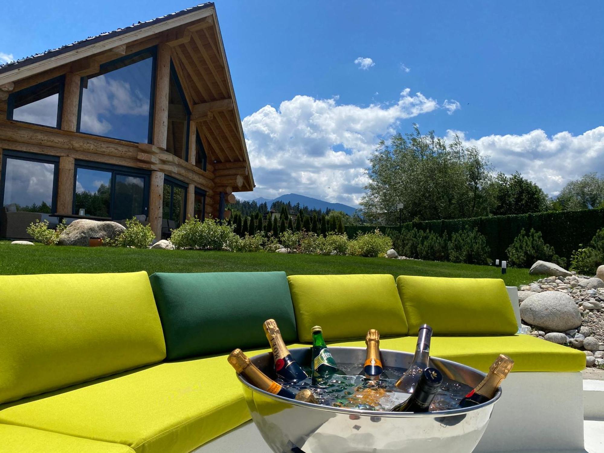 Alpina Luxury Chalets Banya  Bagian luar foto