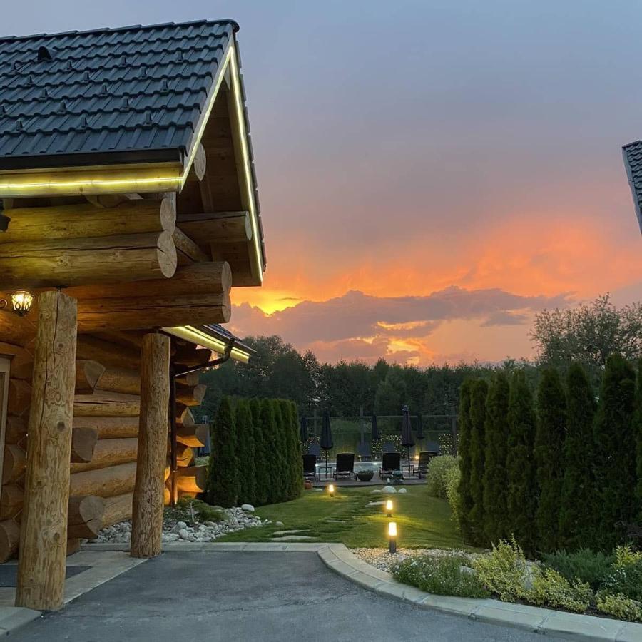 Alpina Luxury Chalets Banya  Bagian luar foto